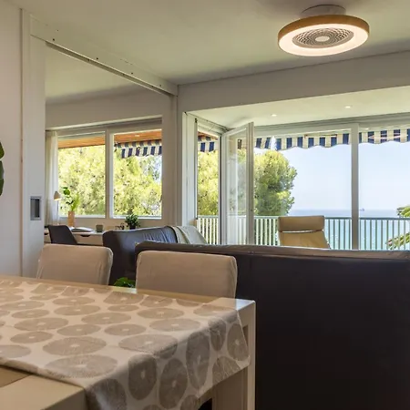 Verd I Blau - Amb Piscina Apartment